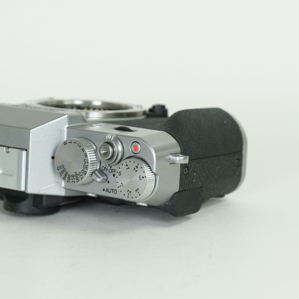 FUJIFILM X-T10 ボディ シルバー