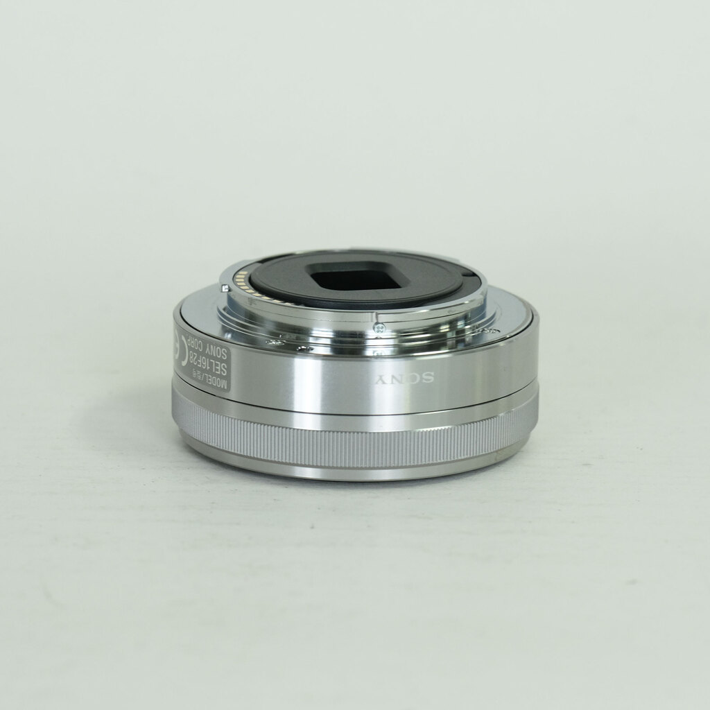 SONY E 16mm F2.8 SEL16F28