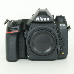 Nikon D780