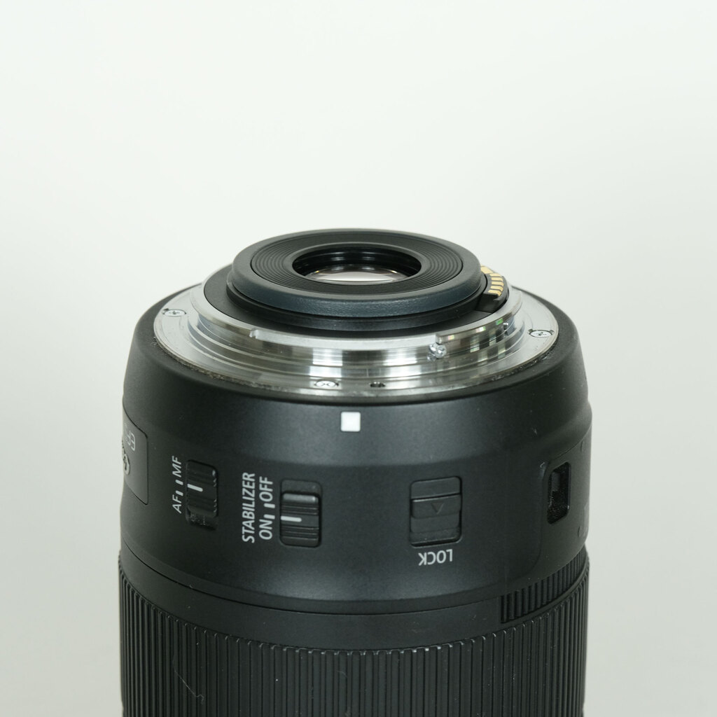 Canon EF-S18-135mm F3.5-5.6 IS USM Canon EF-S18-135mm F3.5-5.6 IS USM