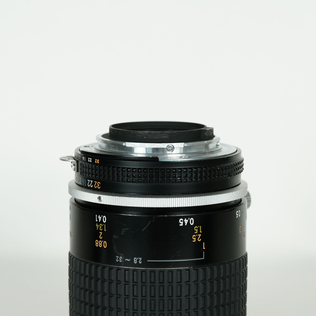 Nikon Ai Micro-Nikkor 105mm F2.8S