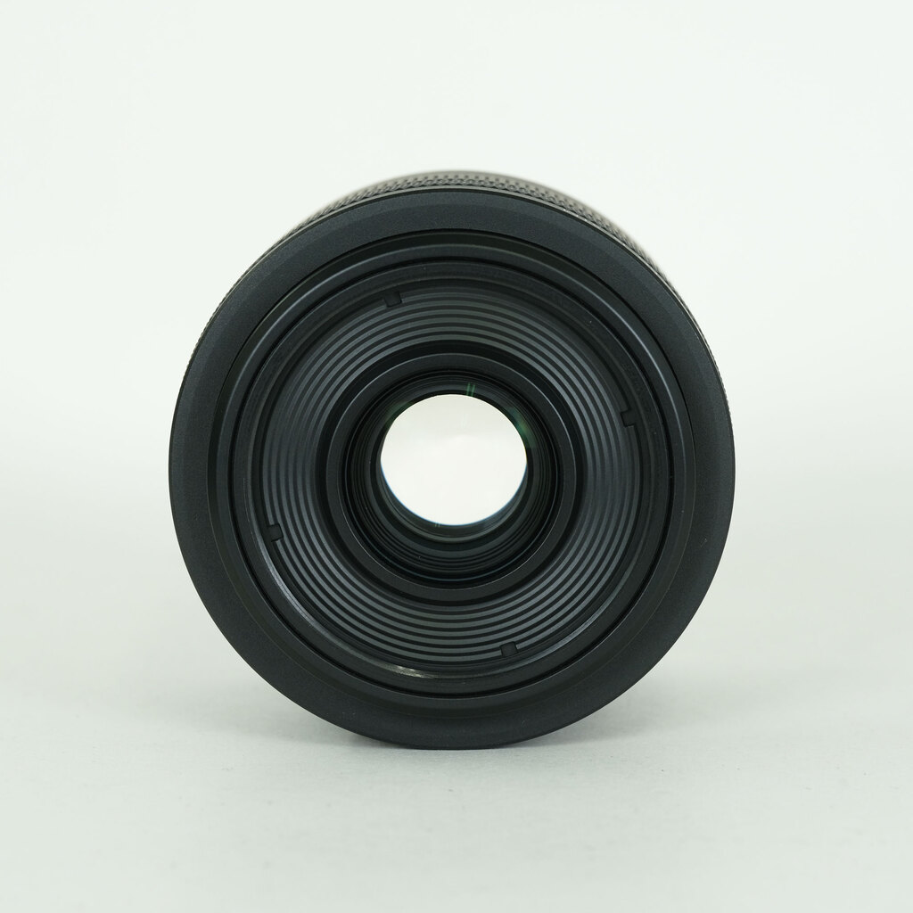 Canon RF35mm F1.8 MACRO IS STM