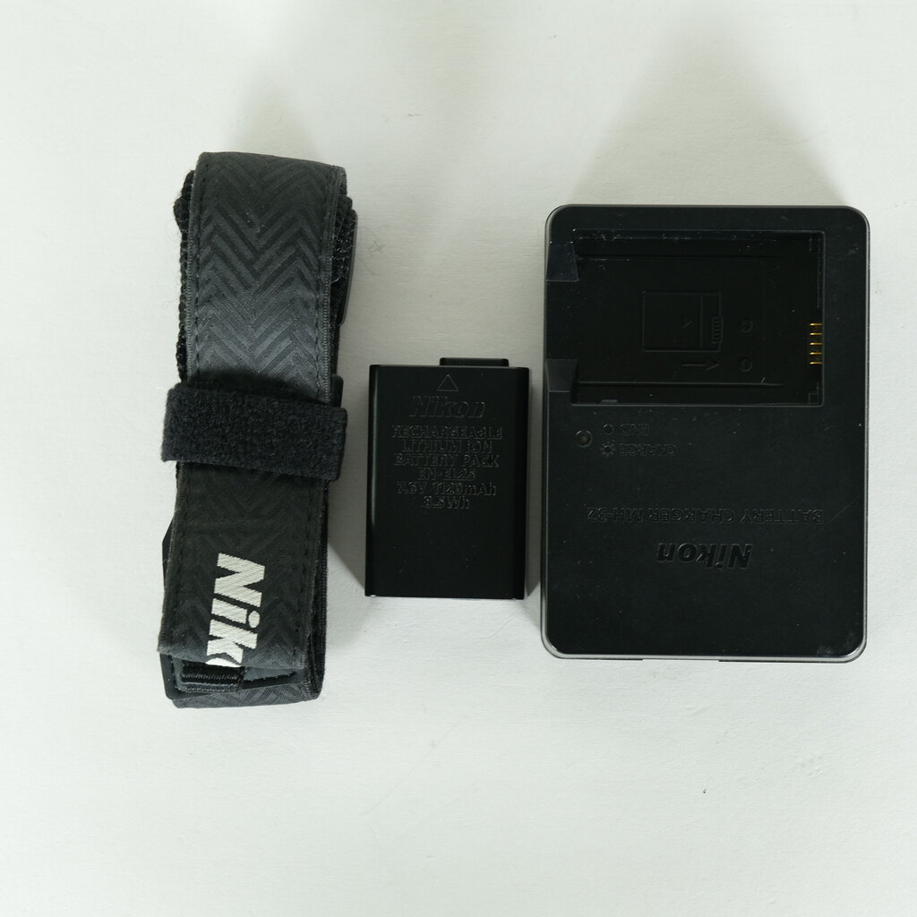 Nikon Z30の出品 | ONE SCENE（ワンシーン）