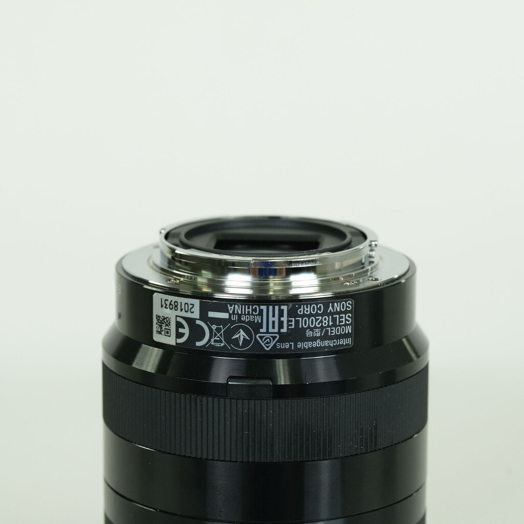 SONY E18-200mm F3.5-6.3 OSS LE SEL18200LE
