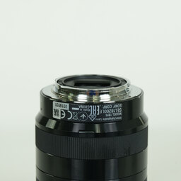 SONY E18-200mm F3.5-6.3 OSS LE SEL18200LE