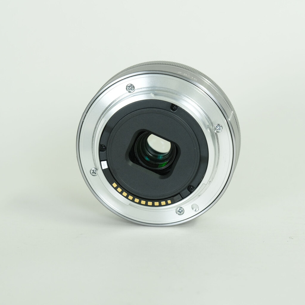 SONY E 16mm F2.8 SEL16F28