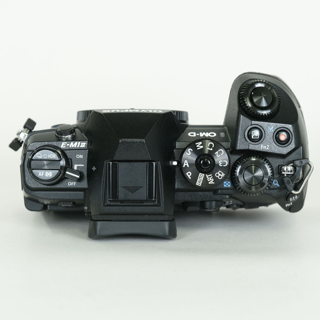 OLYMPUS OM-D E-M1 Mark II