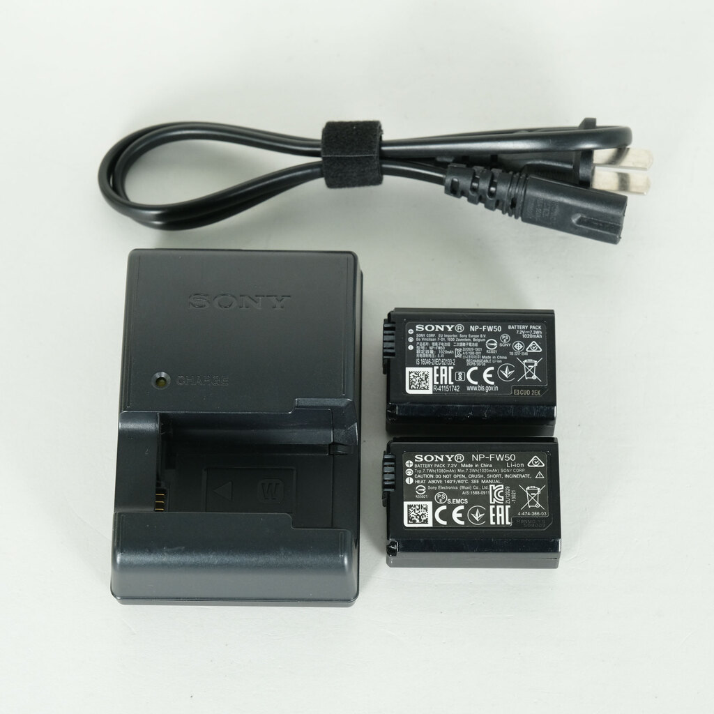 SONY α7S II（ILCE-7SM2）の出品 | ONE SCENE（ワンシーン）