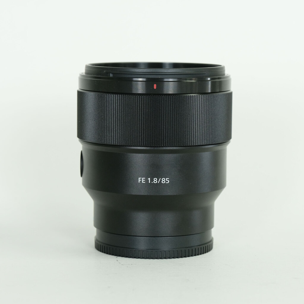 SONY FE 85mm F1.8 SEL85F18 SONY FE 85mm F1.8 SEL85F18