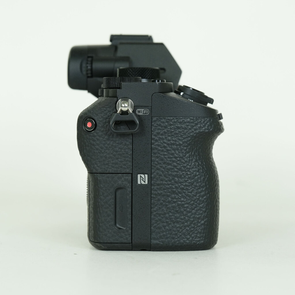 SONY α7 II（ILCE-7M2）