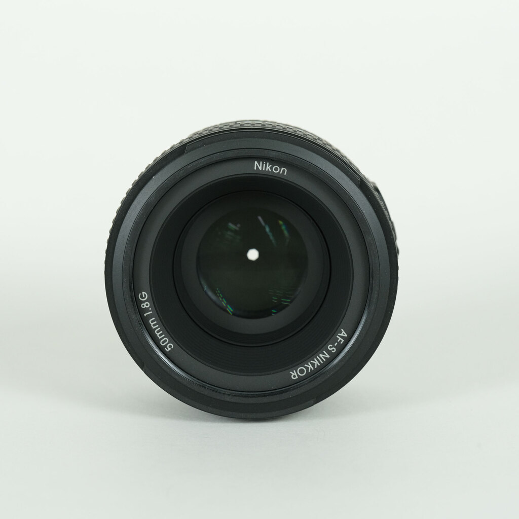 Nikon AF-S NIKKOR 50mm f/1.8Gの出品 | ONE SCENE（ワンシーン）