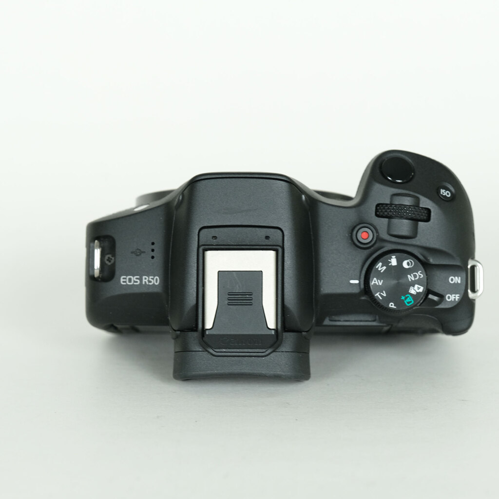 Canon EOS R50