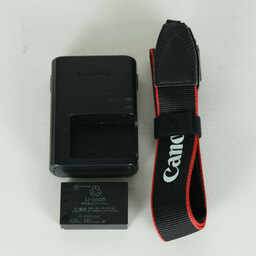 Canon EOS Kiss X7