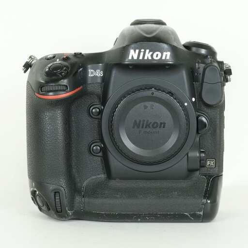 Nikon D4S