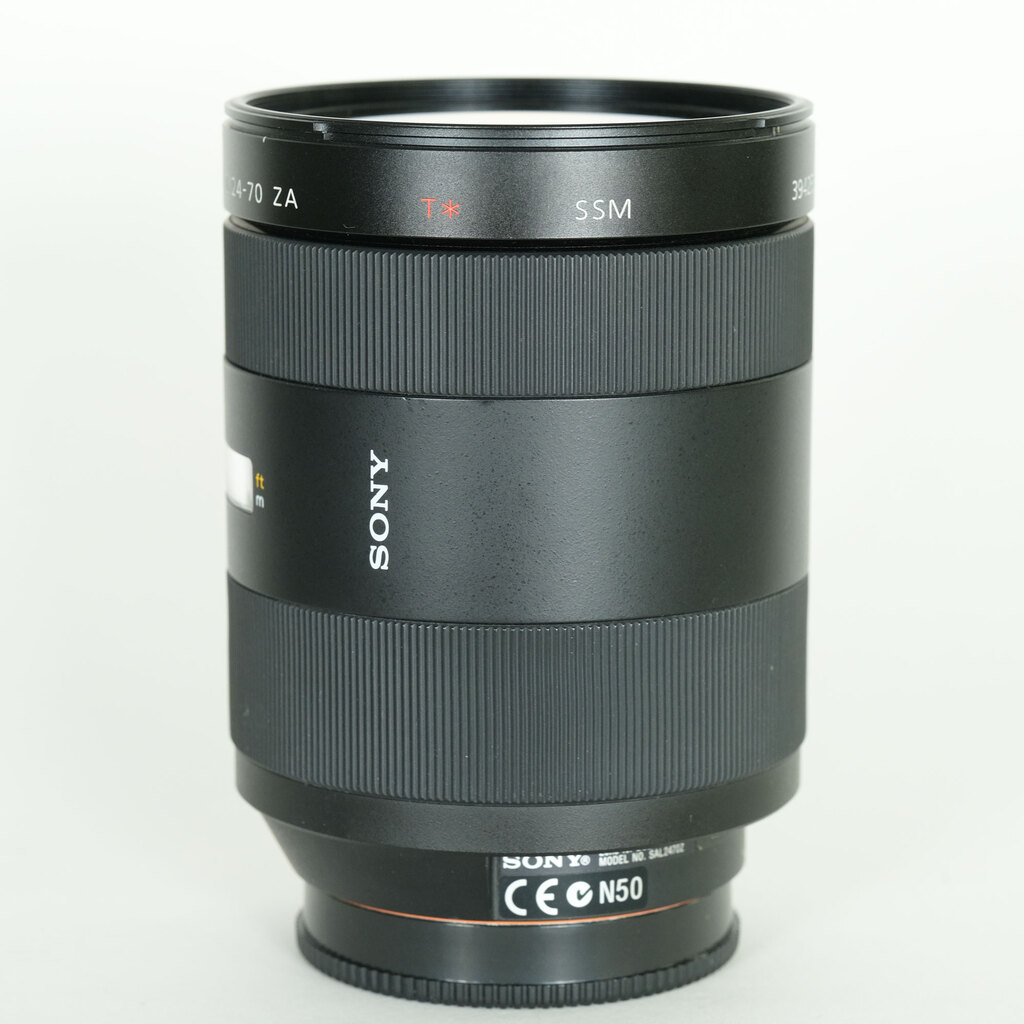 SONY Vario-Sonnar T* 24-70mm F2.8 ZA SSM SAL2470Z