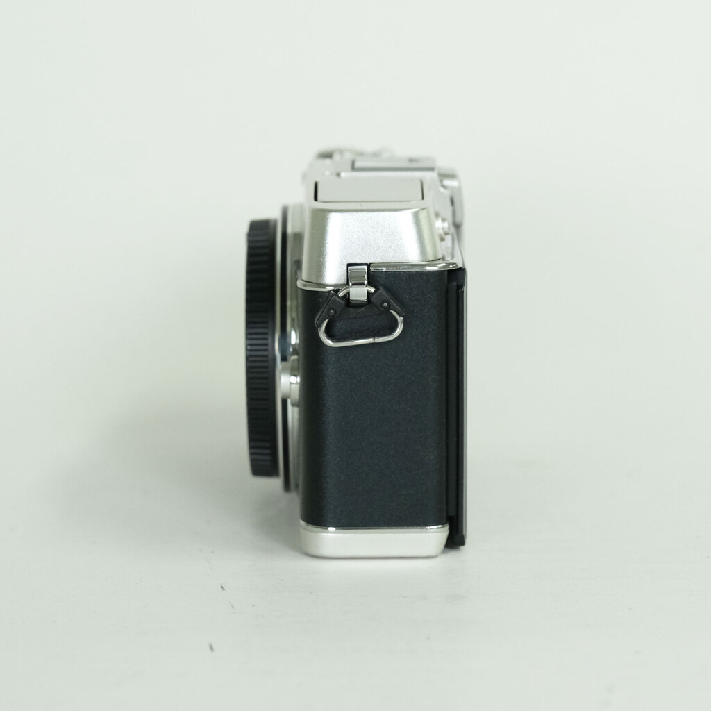 OLYMPUS PEN E-P5 ボディ シルバー OLYMPUS PEN E-P5 ボディ シルバー