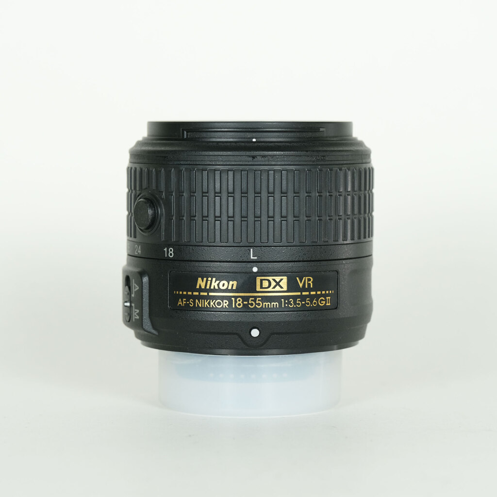 Nikon AF-S DX NIKKOR 18-55mm f3.5-5.6G VR II