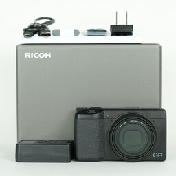 RICOH GR IIIx RICOH GR IIIx