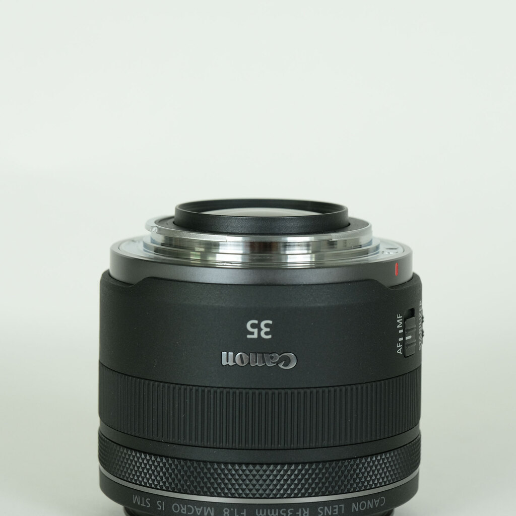 Canon RF35mm F1.8 MACRO IS STM