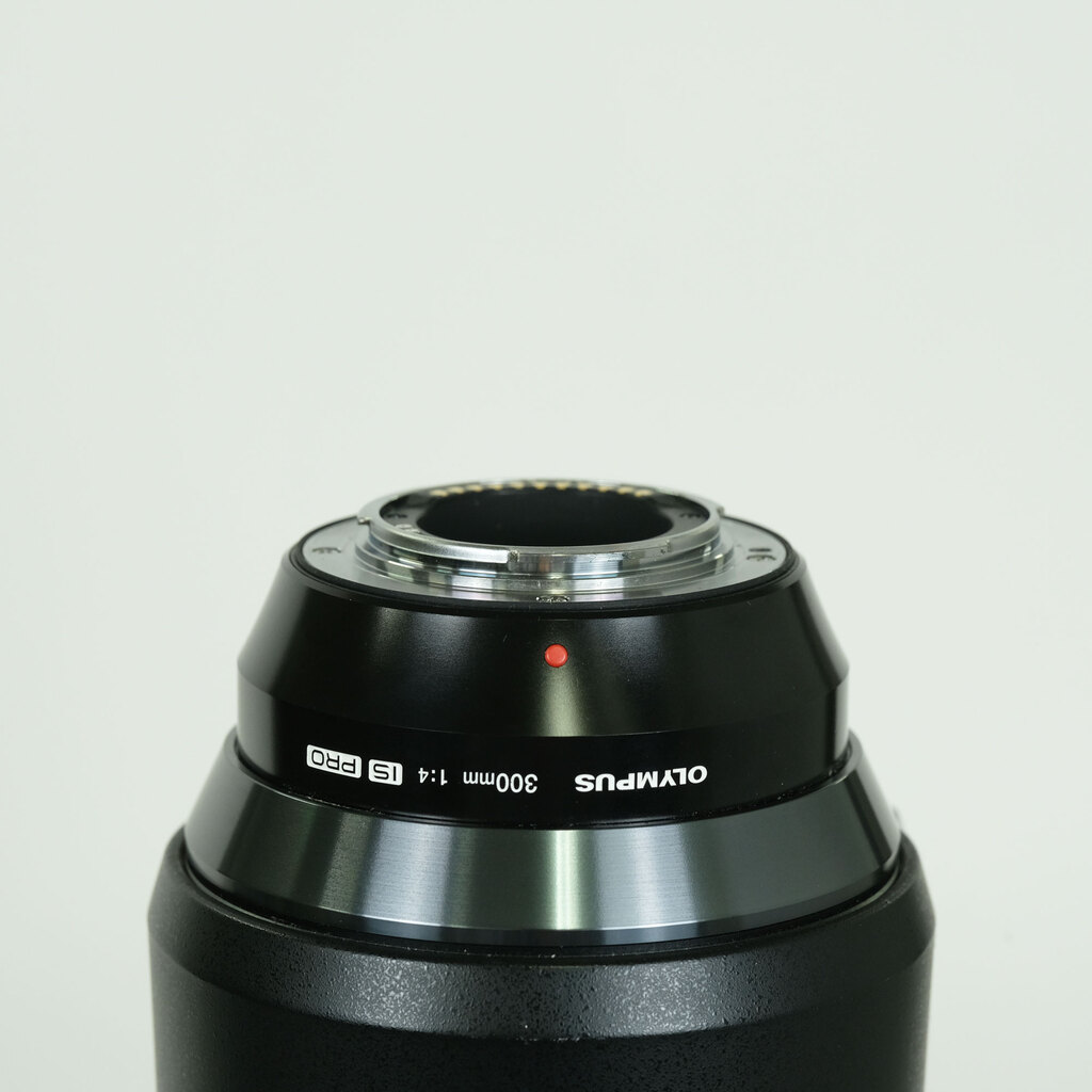 OLYMPUS M.ZUIKO DIGITAL ED 300mm F4.0 IS PRO