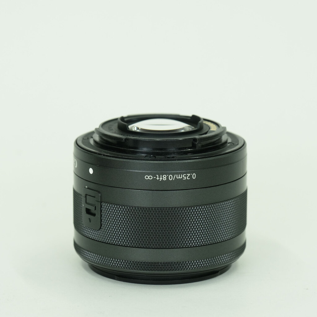 Canon EF-M15-45mm F3.5-6.3 IS STM Canon EF-M15-45mm F3.5-6.3 IS STM