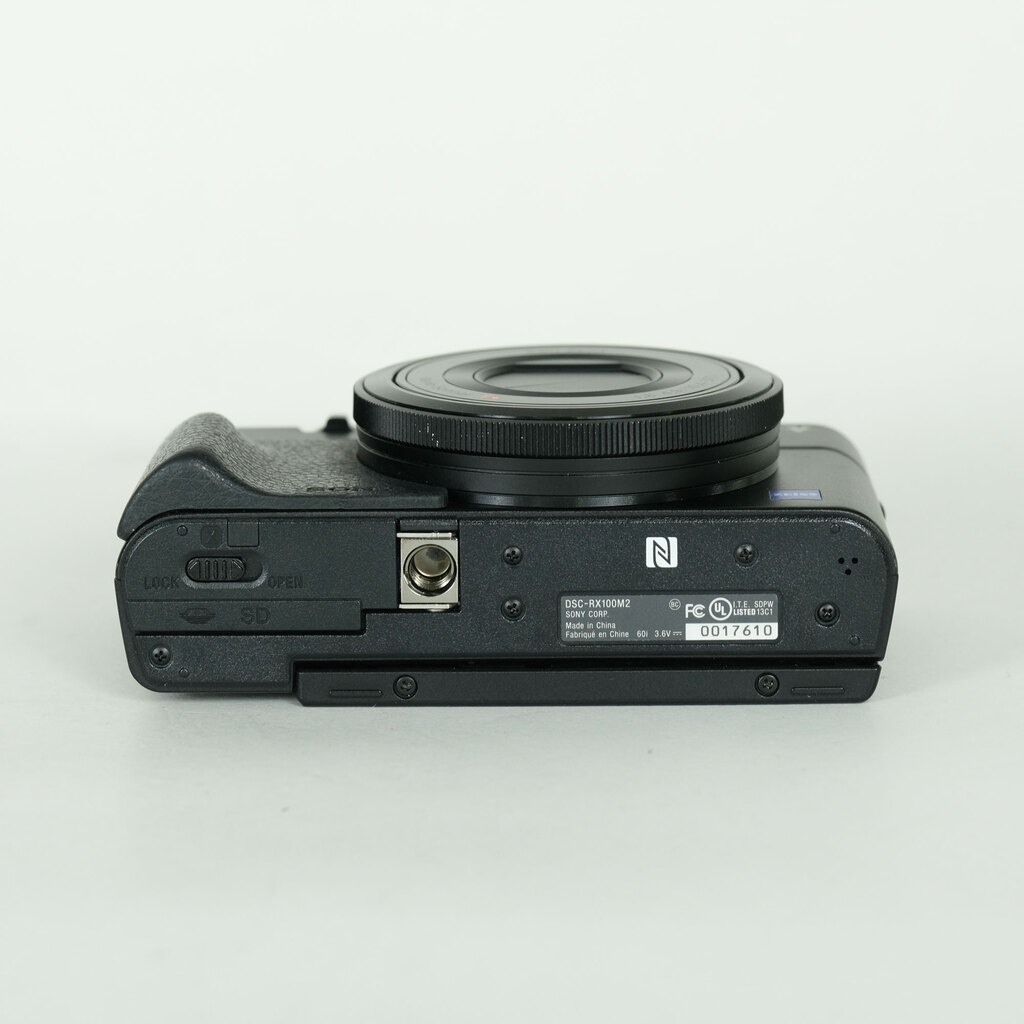 【値下げ】SONY DSC-RX100M2 コンパクトデジタルカメラ SONY Cyber-shot DSC-RX100M2の出品 | ONE SCENE（ワンシーン）