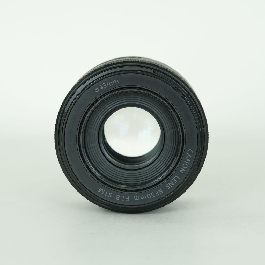 Canon RF50mm F1.8 STM