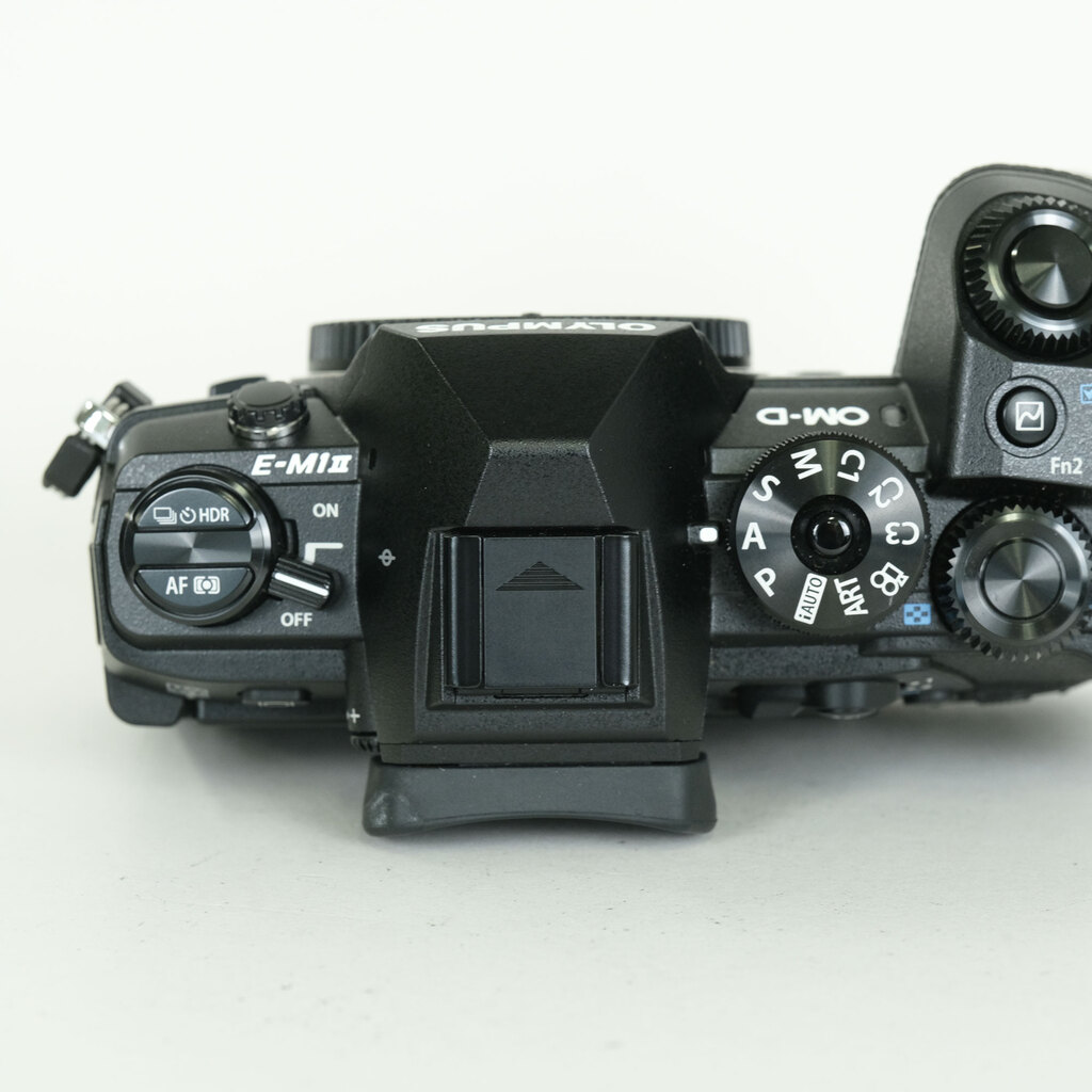 OLYMPUS OM-D E-M1 Mark II