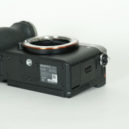 SONY α7C II(ILCE-7CM2) SONY α7C II(ILCE-7CM2)