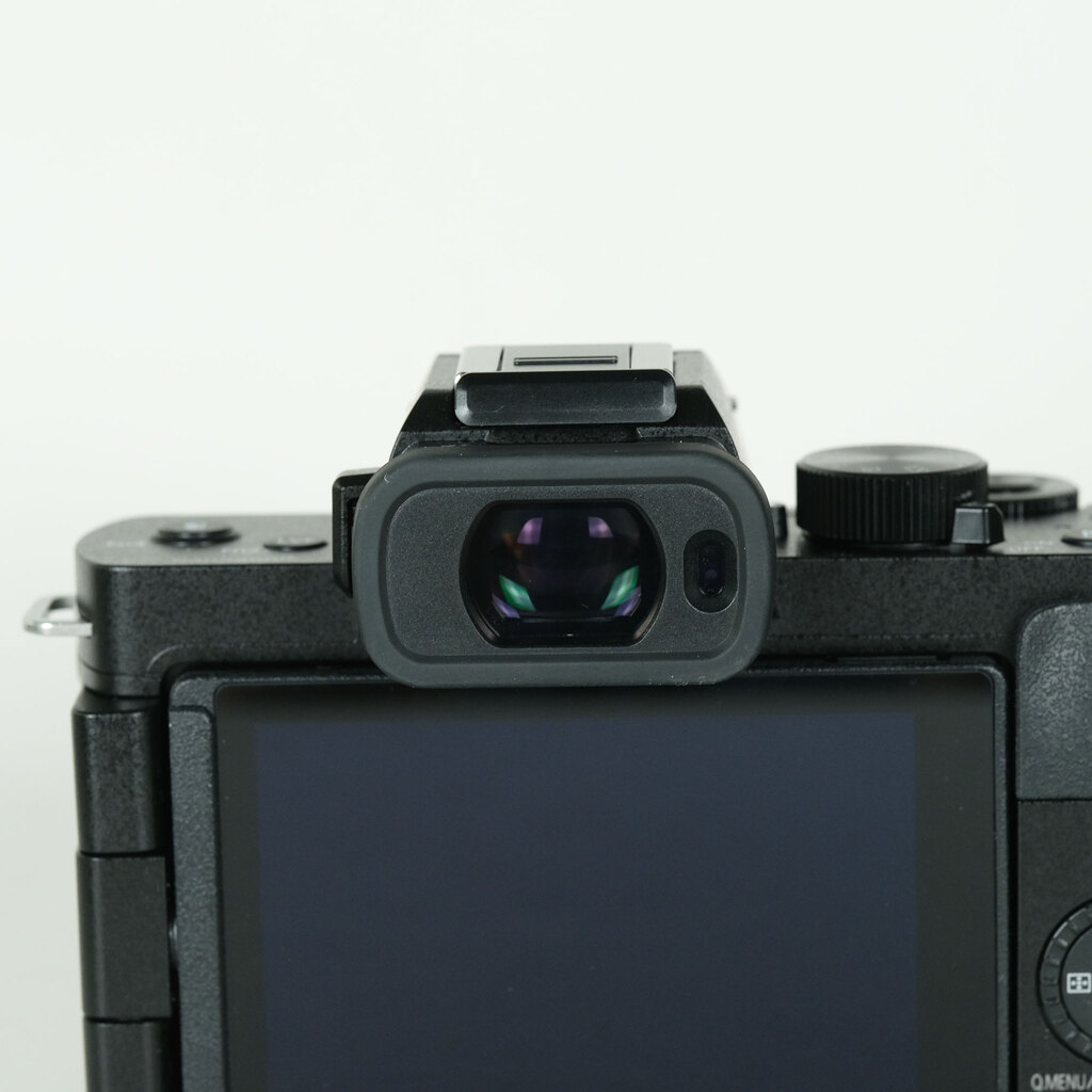Panasonic LUMIX DC-G100D ボディの出品 | ONE SCENE（ワンシーン）
