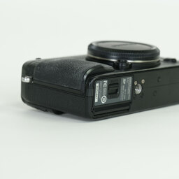 FUJIFILM X-E2