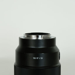 SONY FE 85mm F1.8 SEL85F18