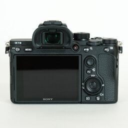SONY α7 III（ILCE-7M3）