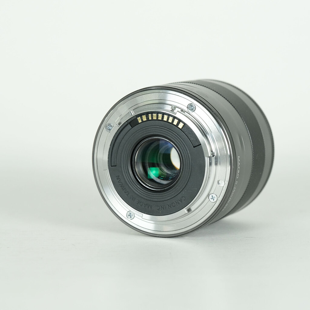 Canon EF-M18-55mm F3.5-5.6 IS STMの出品 | ONE SCENE（ワンシーン）