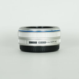 OLYMPUS M.ZUIKO DIGITAL 17mm F2.8 シルバー