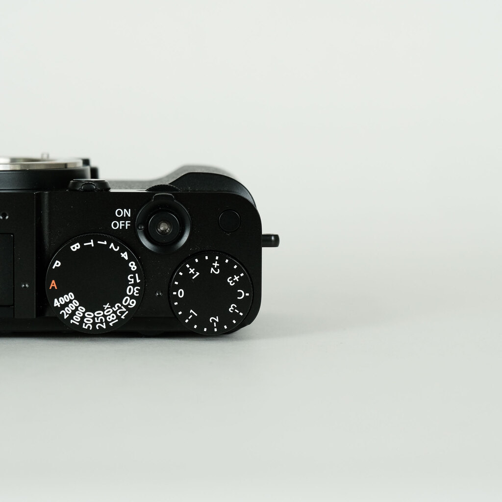 FUJIFILM X-E5