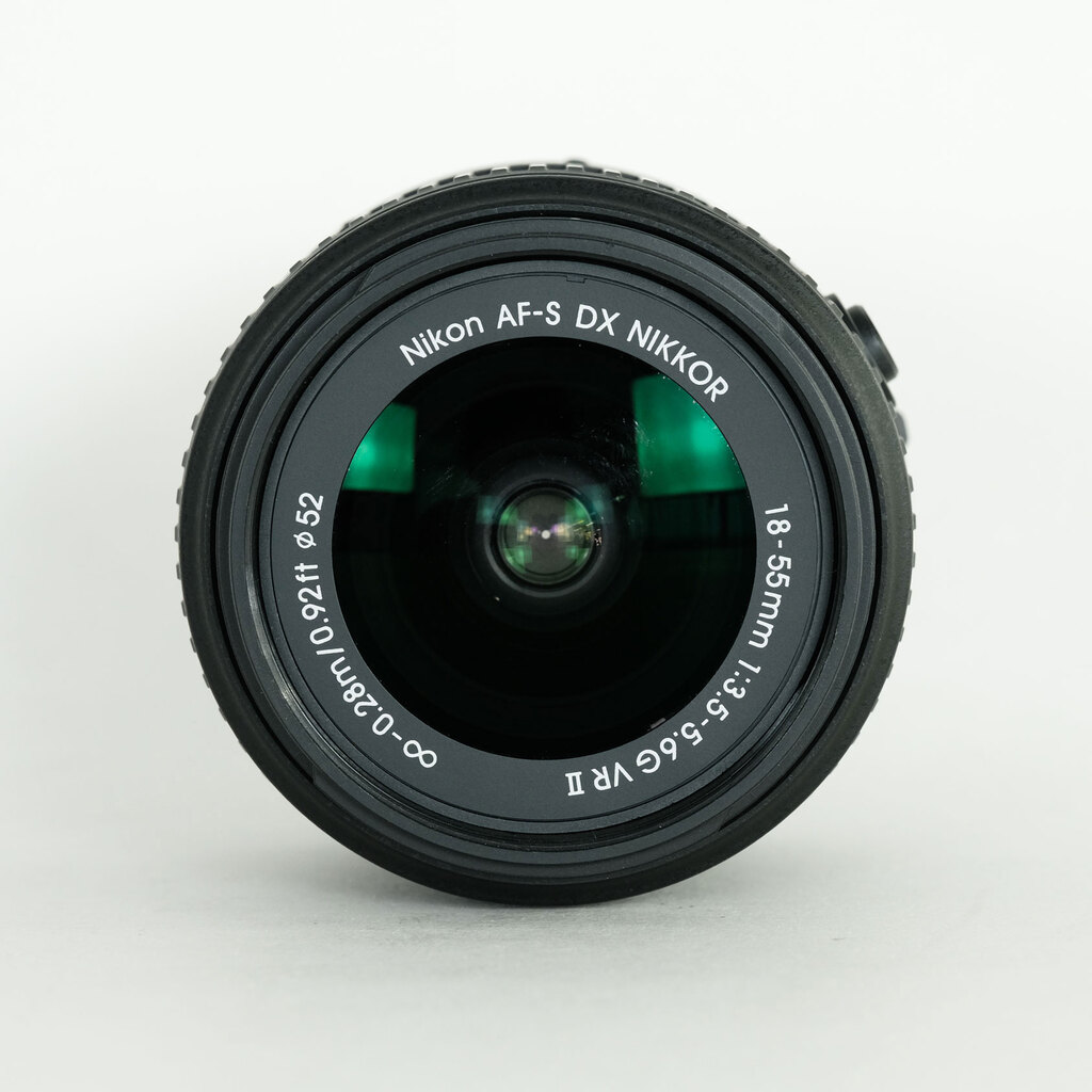 Nikon AF-S DX NIKKOR 18-55mm f3.5-5.6G VR II
