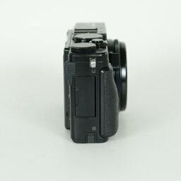 FUJIFILM X70 ブラック FUJIFILM X70 ブラック