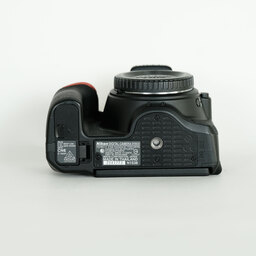 Nikon D5600 Nikon D5600