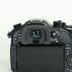 Panasonic LUMIX DMC-GH4