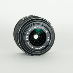 OLYMPUS M.ZUIKO DIGITAL 14-42mm F3.5-5.6IIR ブラック