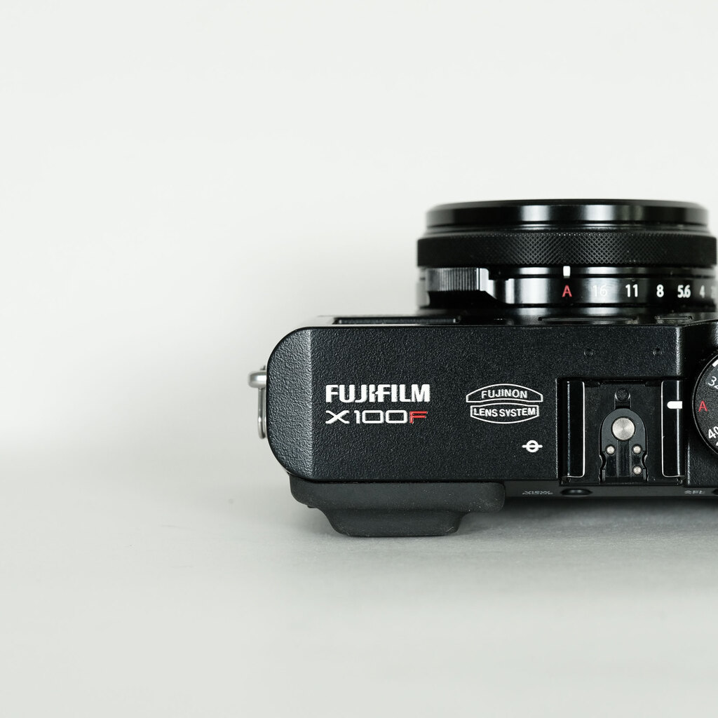 FUJIFILM X100F ブラック