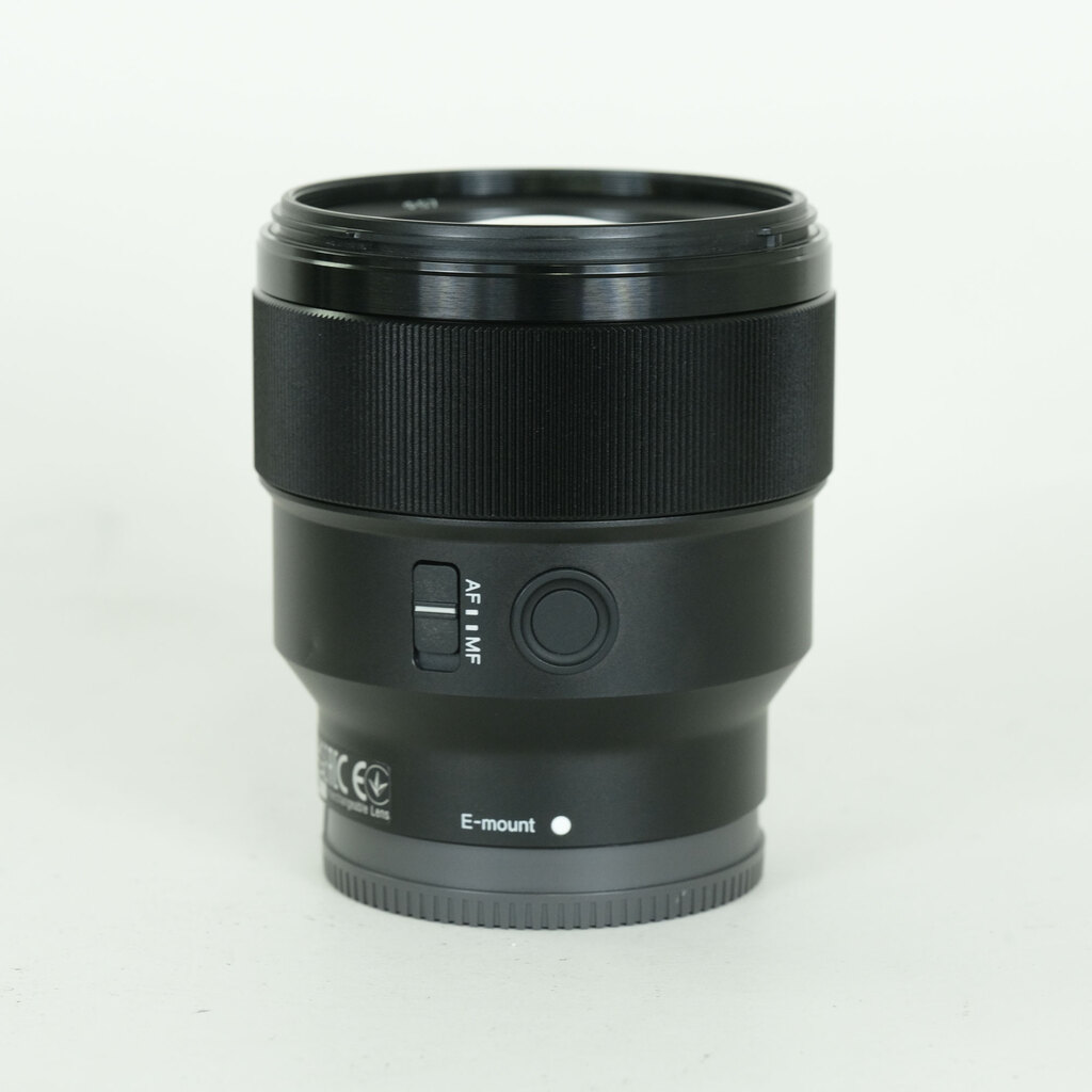 SONY FE 85mm F1.8 SEL85F18