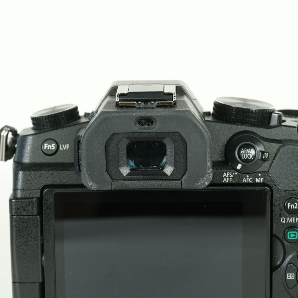 Panasonic LUMIX DMC-G8の出品 | ONE SCENE（ワンシーン）