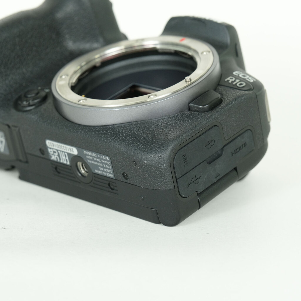 Canon EOS R10 Canon EOS R10