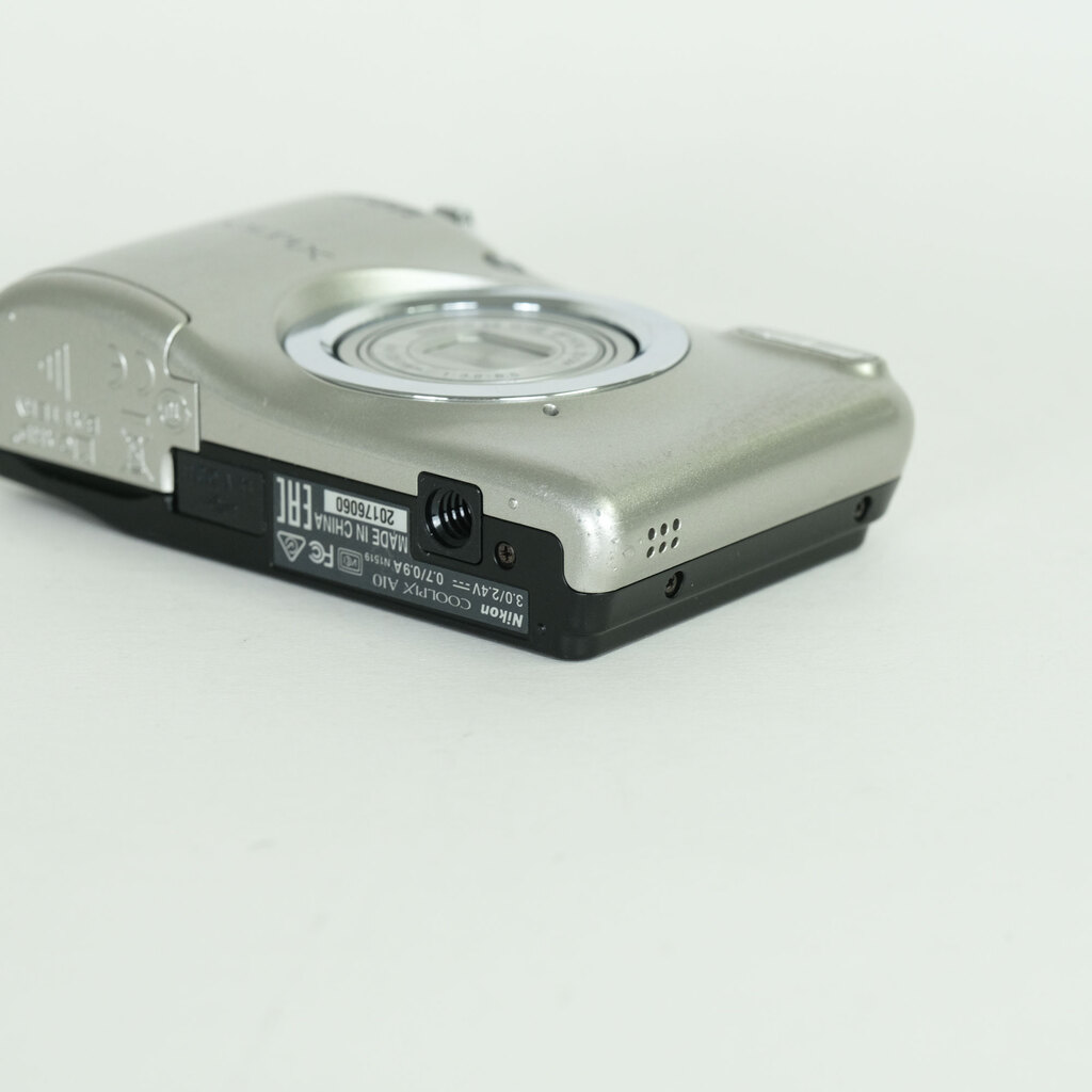 Nikon COOLPIX A10 シルバー