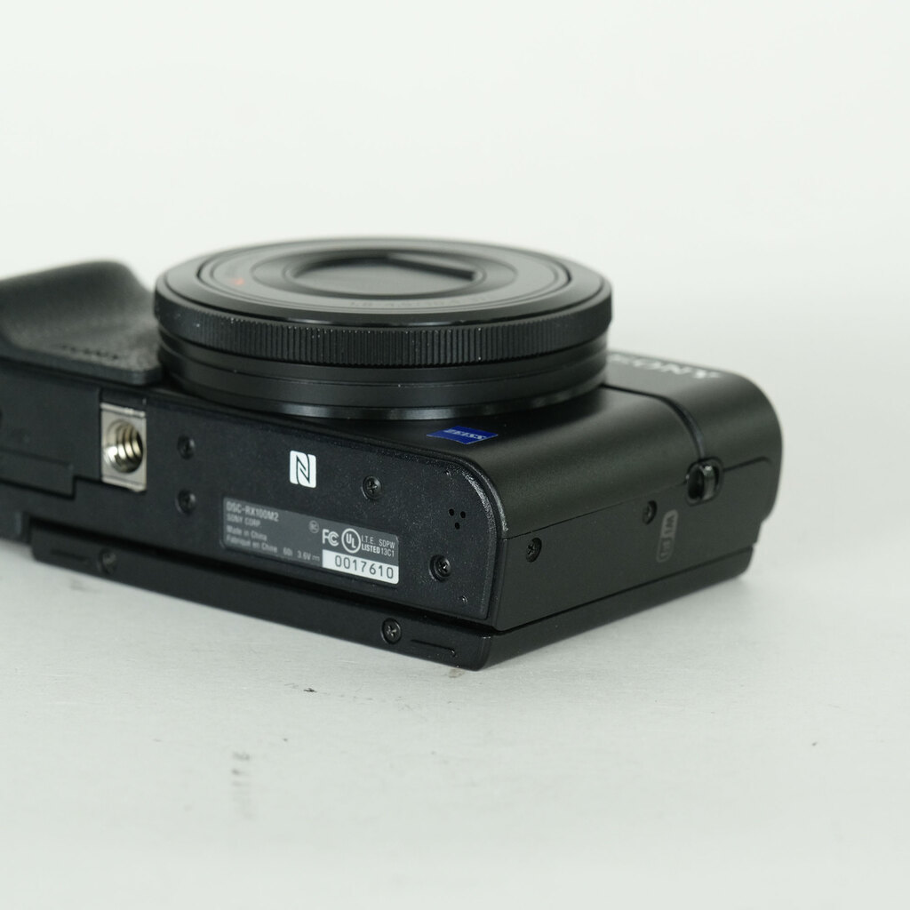 SONY Cyber-shot DSC-RX100M2の出品 | ONE SCENE（ワンシーン）