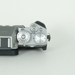 FUJIFILM X-T5
