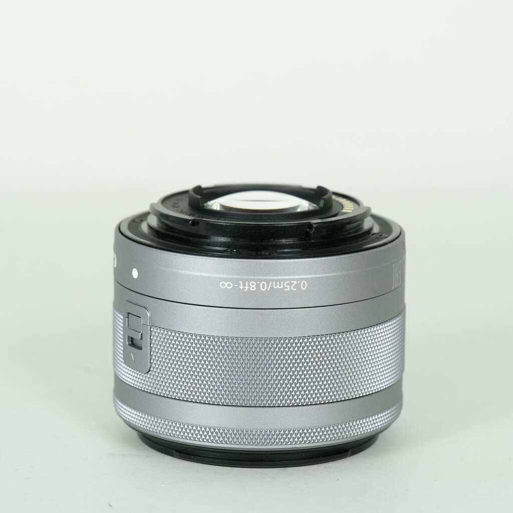 Canon EF-M15-45mm F3.5-6.3 IS STM