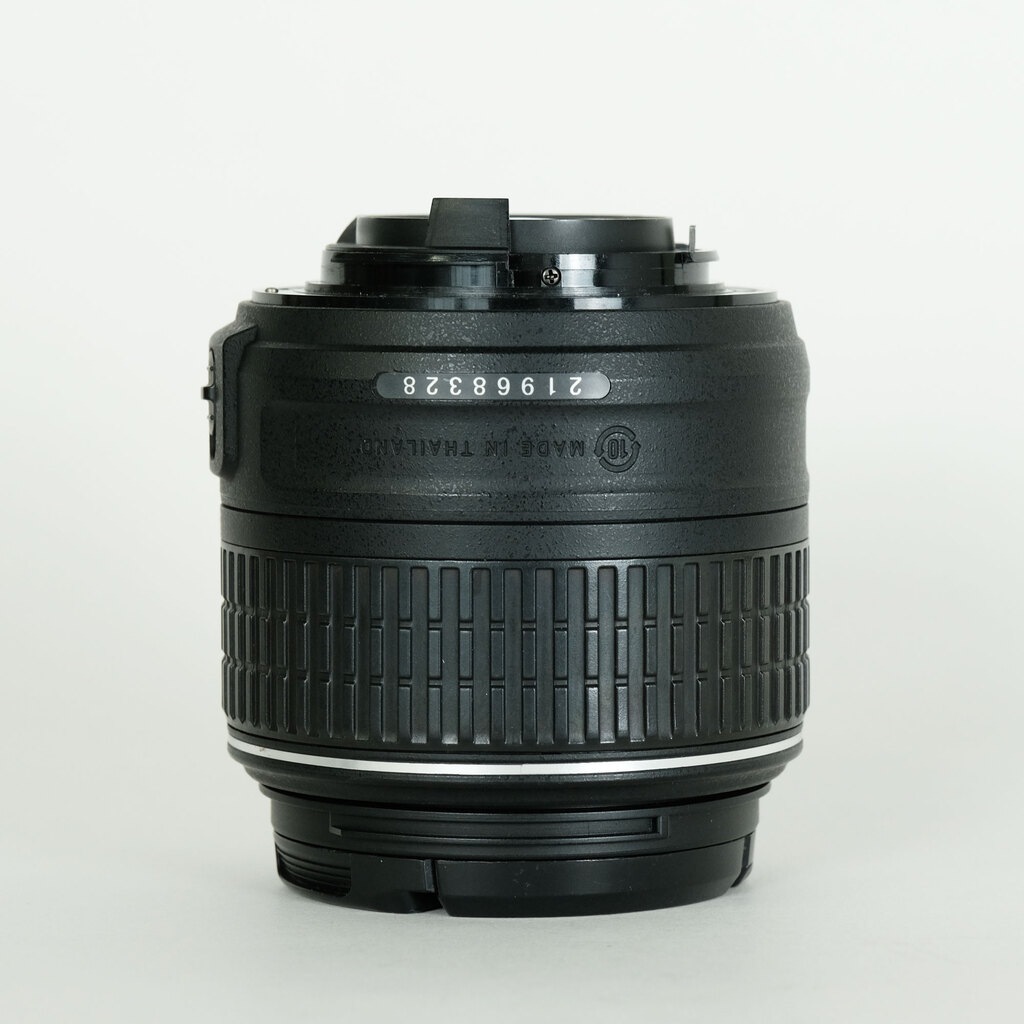 Nikon AF-S DX NIKKOR 18-55mm f3.5-5.6G VR II